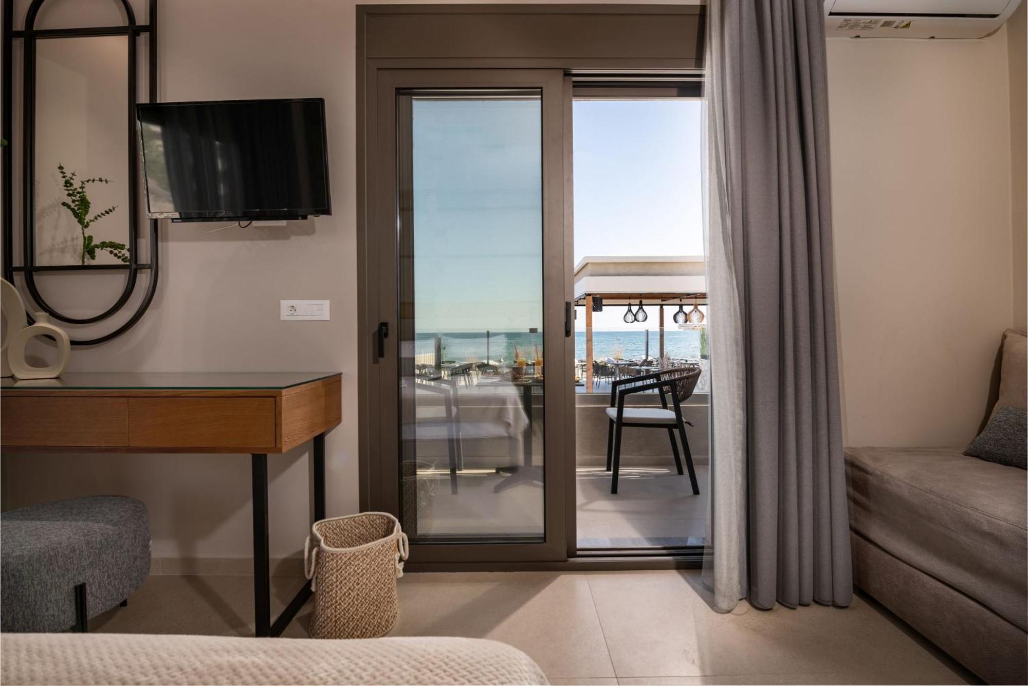 לגאנאס Horizon Apartments - Beachfront Luxury, By Zantewize מראה חיצוני תמונה